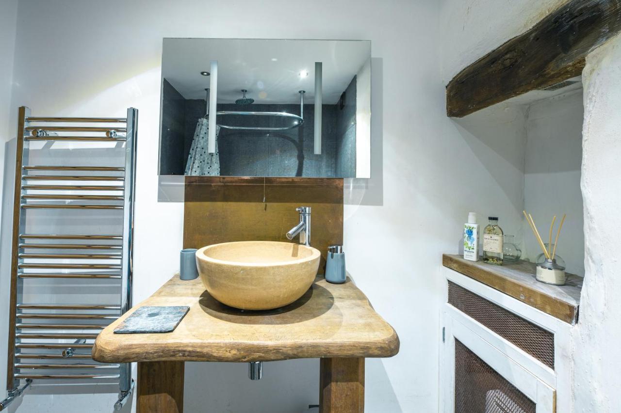 St Davids Hideaway With Roll-Top Bath & Log Burner Exterior photo